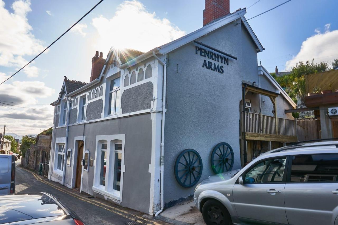 Llandudno Apartment, Quirky Pub With Tropical Beer Garden Luaran gambar
