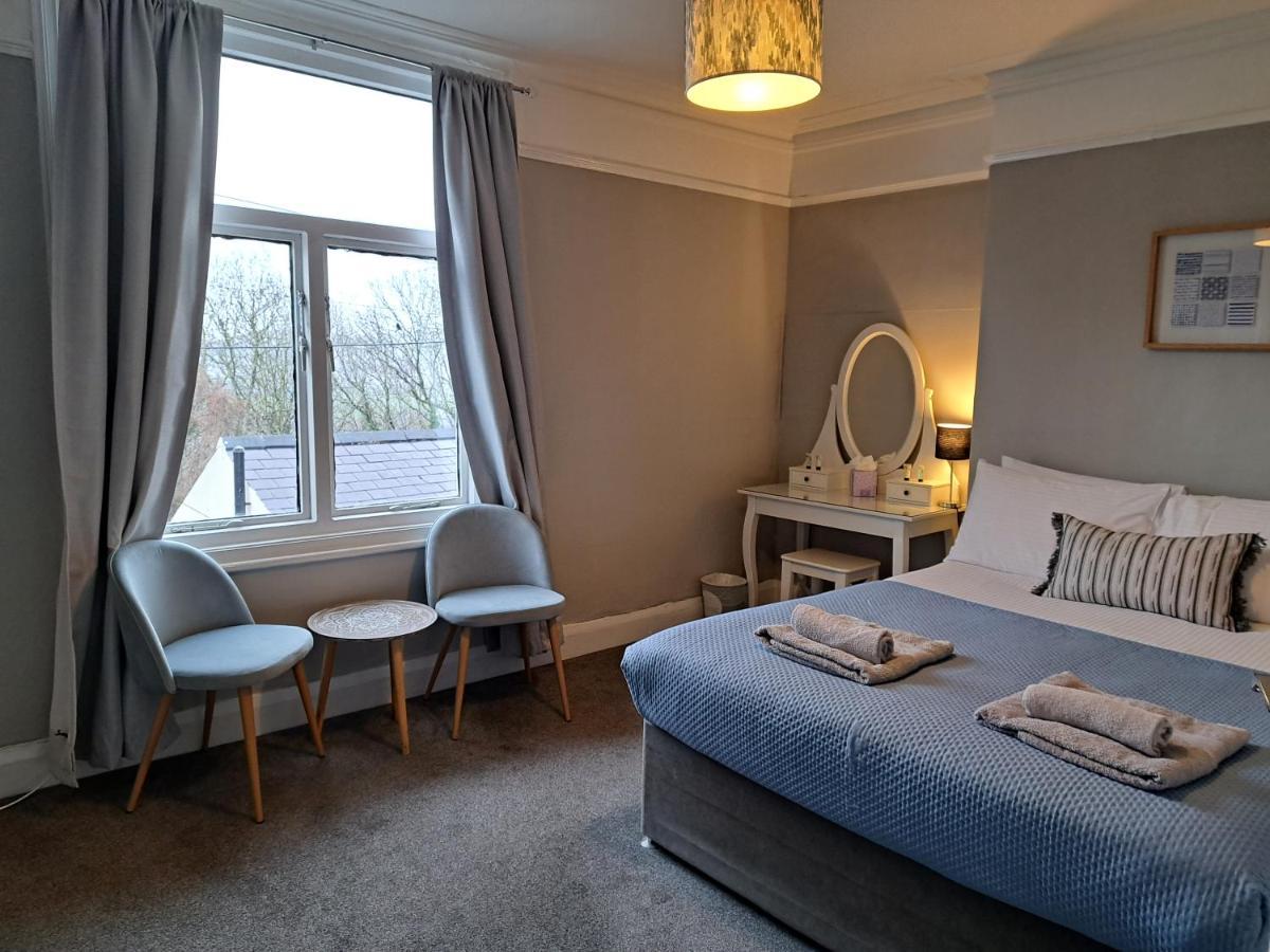 Llandudno Apartment, Quirky Pub With Tropical Beer Garden Luaran gambar